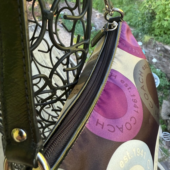 🟣 Coach Circle Dot Print Purse – Purple, Black & Cream 🖤 - Picture 6 of 11